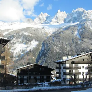 Le Pied Du Brevent - Walk To Lift, Getaway Apartment Chamonix